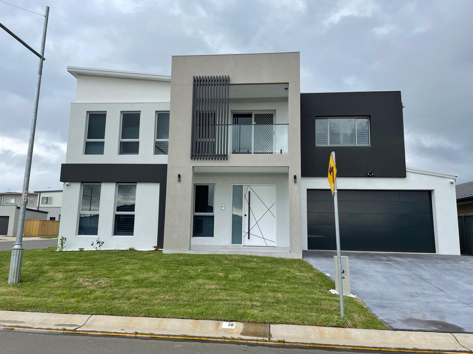 3B Calotis Crescent, DENHAM COURT  NSW  2565